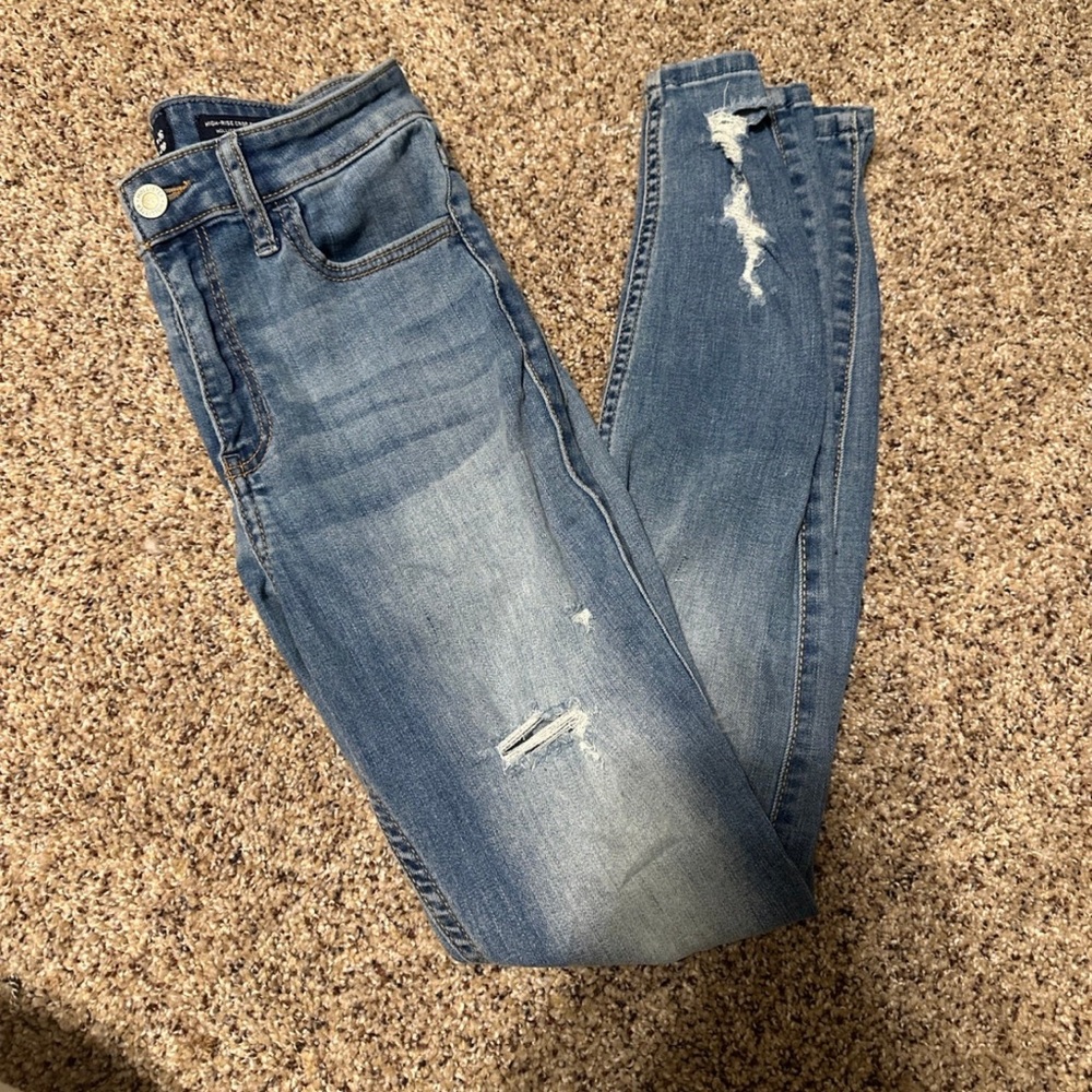 Hollister Women’s Hi-Rise Crop Super Skinny Jeans - Size 26